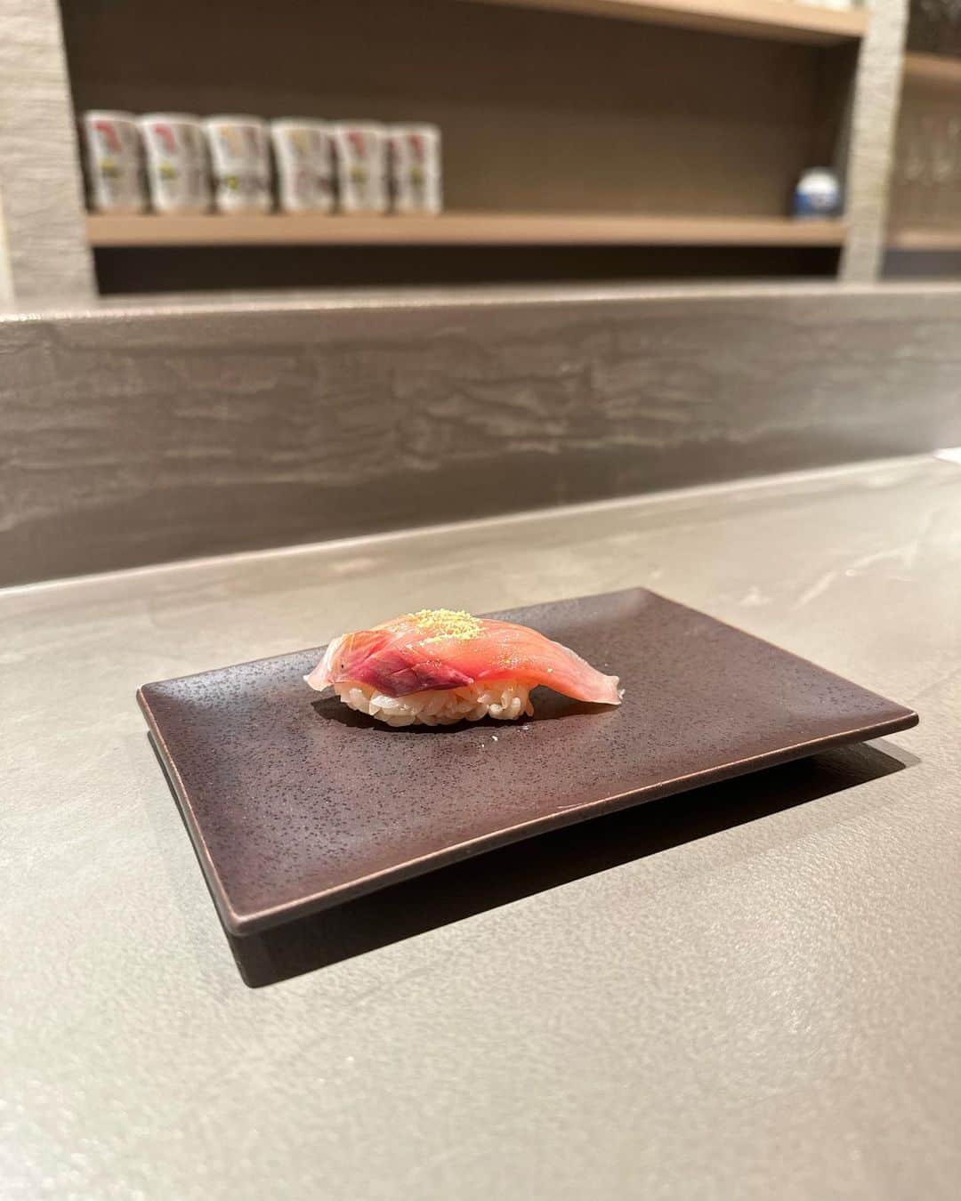 水上京香のインスタグラム：「⁡ 大好きと大好きの組み合わせで、100点満点🍣🍻✨」