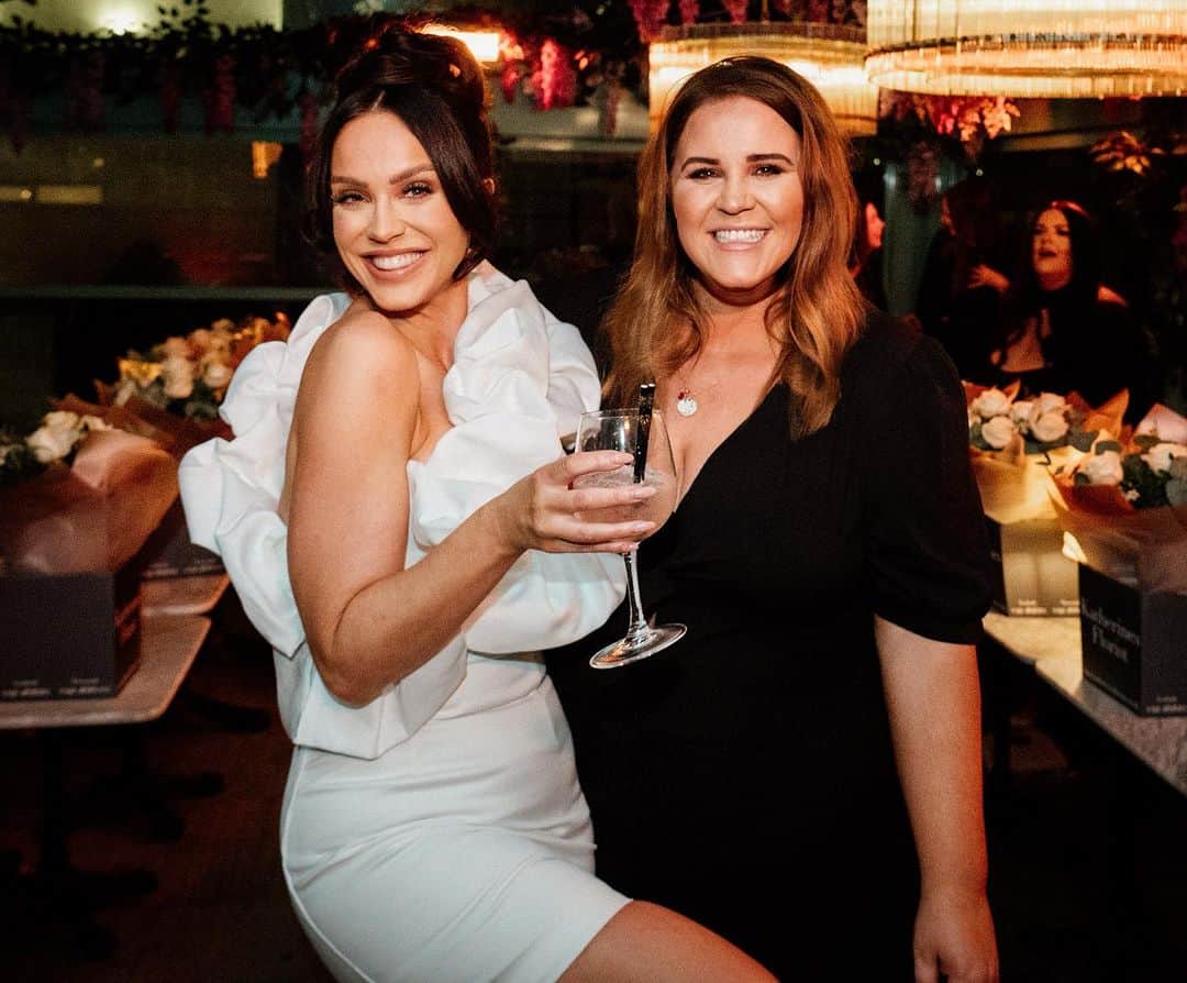ヴィッキー・パティソンさんのインスタグラム写真 - (ヴィッキー・パティソンInstagram)「Here comes the... BRIDESMAIDS 😂🤩💕✨  There is something so beautiful about having long term friends that have witnessed multiple versions of you and loved you unconditionally through each version... 🥹✨  You guys have been by my side for the best part of 20 years, more in some cases.. We've celebrated each others milestones and been there for each other when things were hard. Together we got each other through losing Paul.. 🥹💙 There is no one else in the world I want standing by  when I say I do... than you lot 💕💐  Here's to the Patti-Ram's 2024.. and my bridesmaids 💐👰🏻‍♀️  Huge Thankyou to the amazing team at @victors_restaurants in Newcastle- jan and her girls were incredible and helped put together the perfect night!! Oh and @lovelilysunderland for the most amazing cakes ever, @katherinesflorists for my bouquets and @eyeofthetyne for capturing these beautiful moments.. 😍 I am honestly on cloud 9.. ✨」10月21日 21時22分 - vickypattison