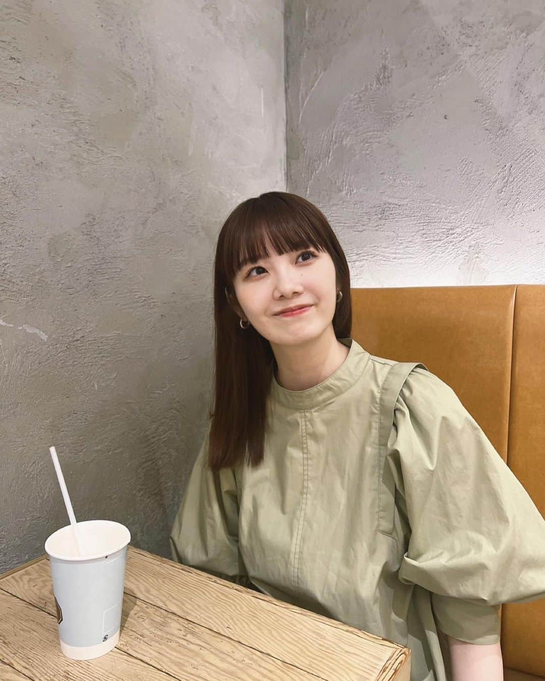 MOMOKAさんのインスタグラム写真 - (MOMOKAInstagram)「☕️☕️☕️  まーーーたカフェ。笑 クラベリ配信明日までだよ〜〜！！」10月21日 21時35分 - momoka_jewel