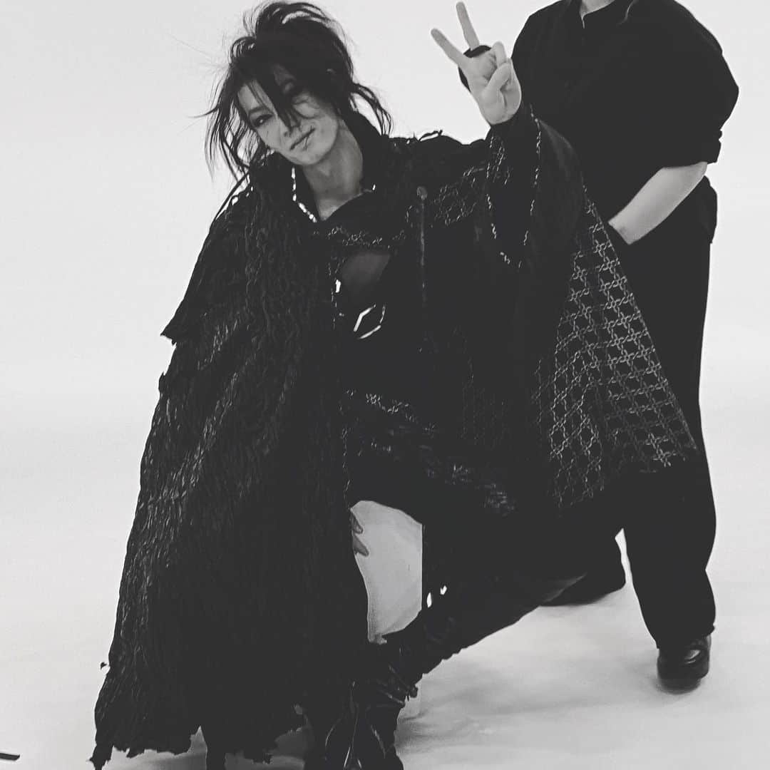 早乙女友貴のインスタグラム：「劇団☆新感線「天號星」 東京終演。🙇🏻‍♂️ 大阪でお会いしましょう✌️  “visual shooting off-shot”大入り袋」