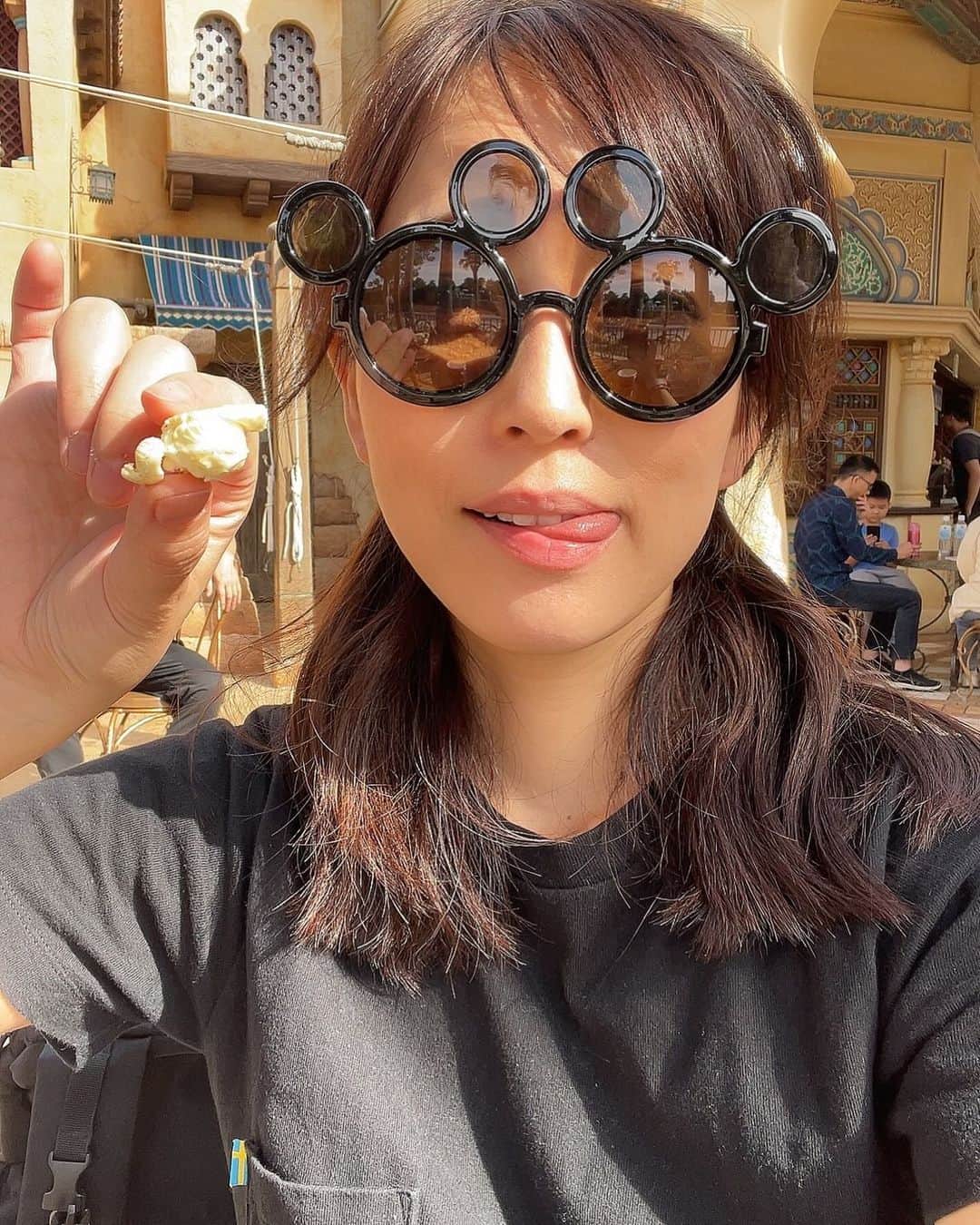 薄井しお里のインスタグラム：「食べる？」