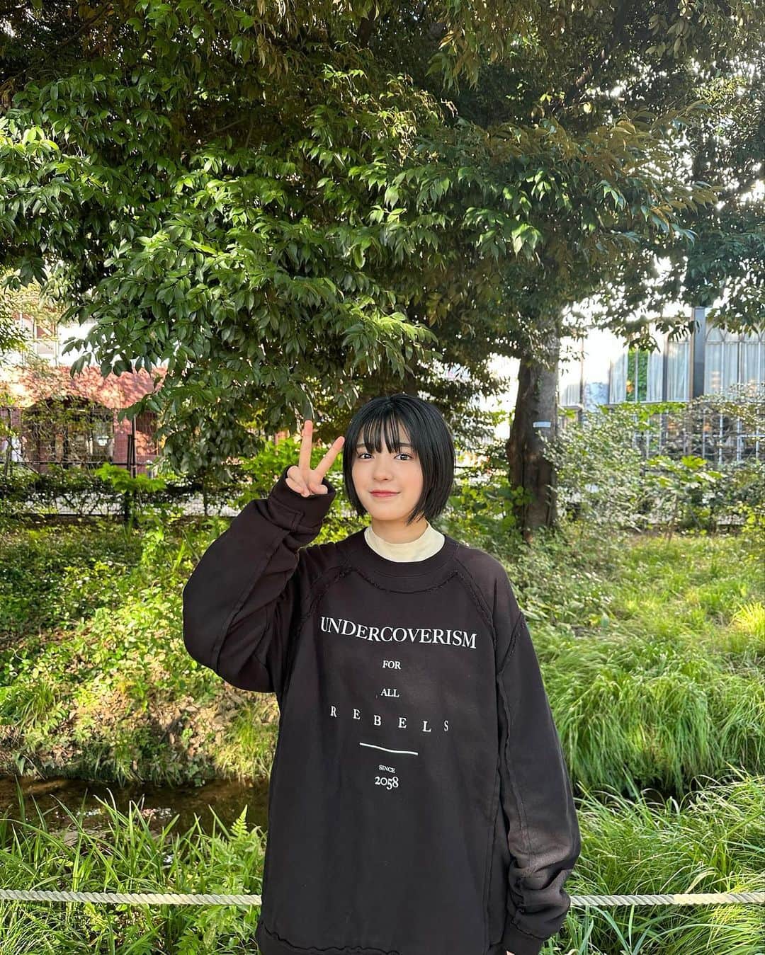平川結月のインスタグラム：「✌🏻  21歳もあと数日。 楽しんでいくぞ〜」