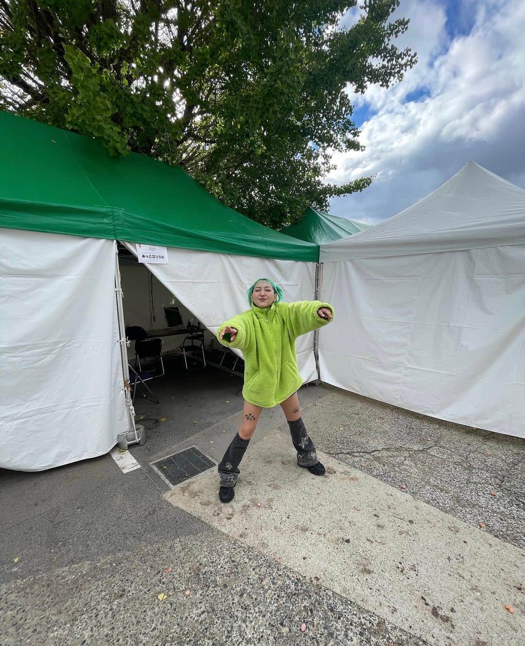 あっこのインスタグラム：「名古屋ドテ祭🥊💥💥💥ありがとうね〜たのしかったね〜最近DJ SETもたのしくてたまらない  NEXT ▶︎10/22(日)asoboismワンマンguest ▶︎10/28(土)横浜THUMBS UP ▶︎10/29(日)大阪SUNHALL ▶︎11/5(日)渋谷o-nest ▶︎11/12(日)大阪SUNHALL ▶︎11/19(日)大阪しょんべんfes ▶︎11/26(日)asoboismワンマン大阪guest ▶︎12/2(土)下北沢にて23'  #akkogorilla #live #rapper #japan」