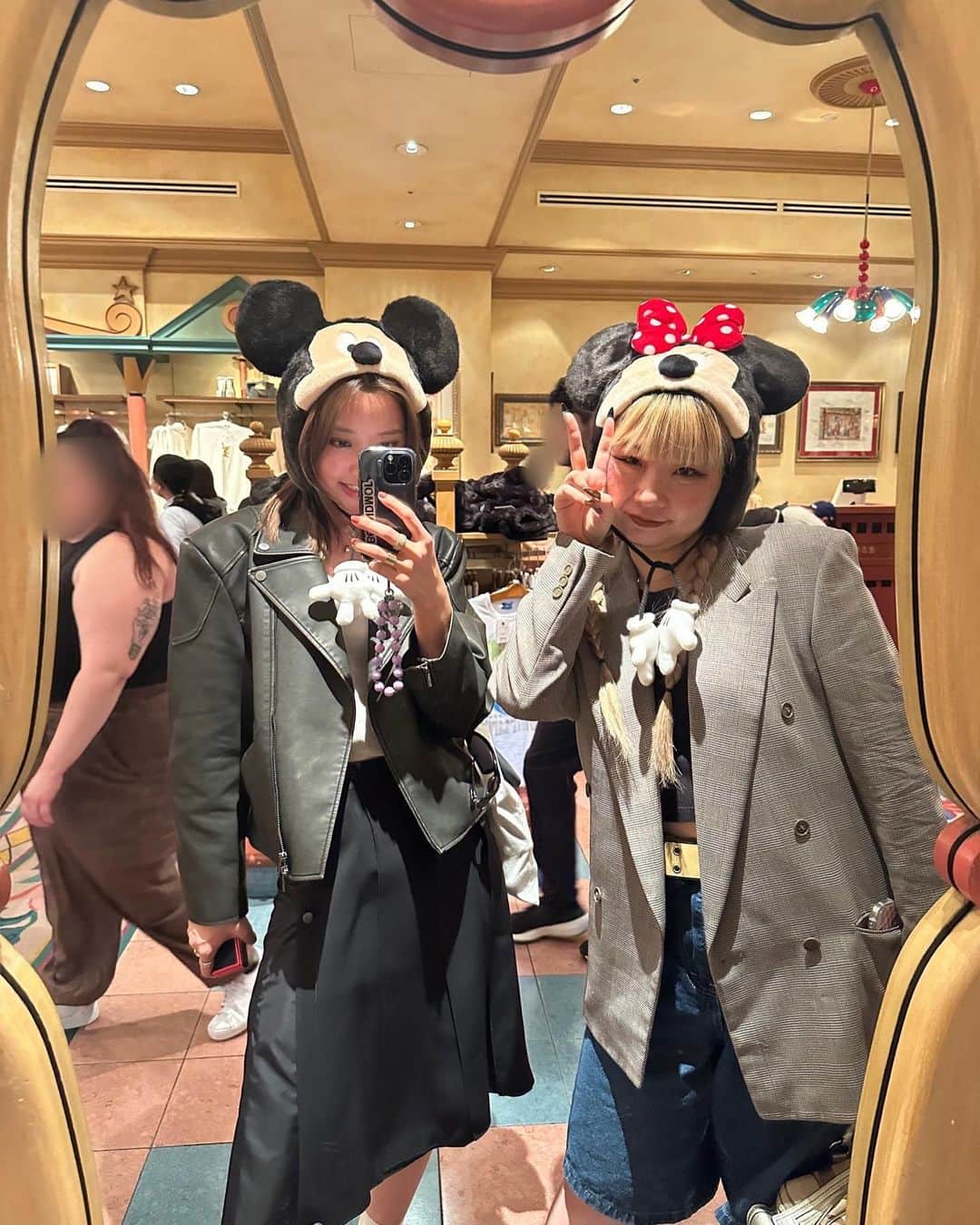 のインスタグラム：「. 弾丸ディズニー⭐︎ 充実した楽しかった✌🏼」