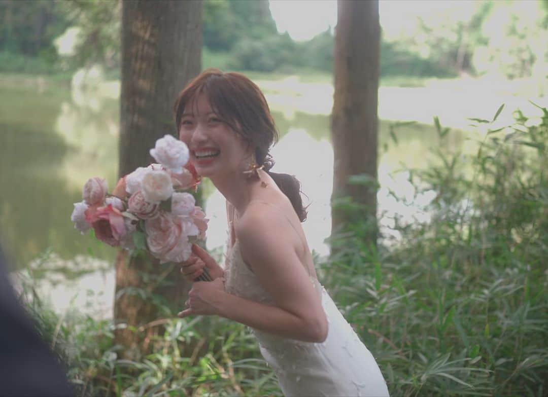 たつやさんのインスタグラム写真 - (たつやInstagram)「死ぬまで毎年結婚記念日に撮ろう👰🏻‍♀️👰🏾‍♂️📸  #weddingphotography」10月21日 22時06分 - h_tatsuya522