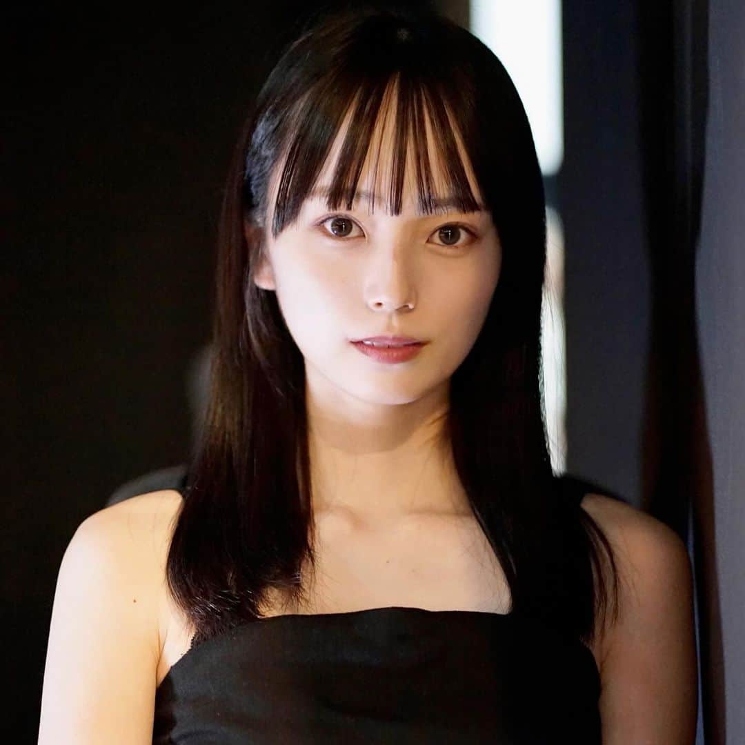 有働優菜のインスタグラム：「🦋🖤」