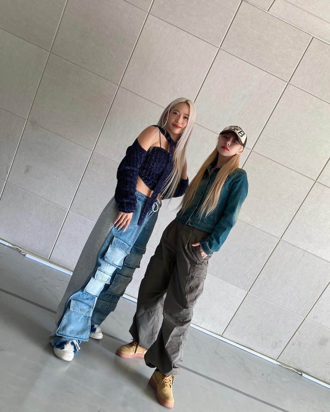 フィインのインスタグラム：「금발이 너무행 🤩」