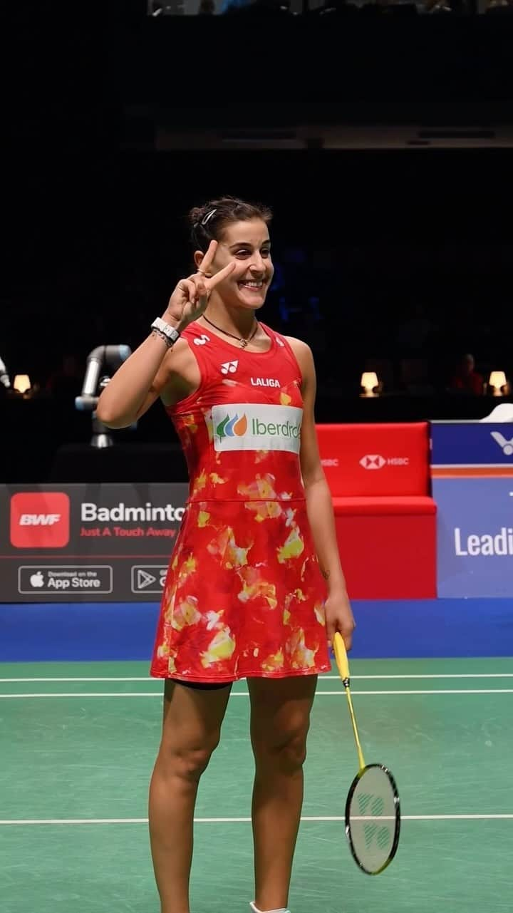 キャロリーナ・マリンのインスタグラム：「Next stop ➡️ Finals  Carolina Marin 🇪🇸 wins the semifinal against Pusarla V. Sindhu 🇮🇳 21-18, 19-21, 21-7, at the VICTOR Denmark Open 2023.」