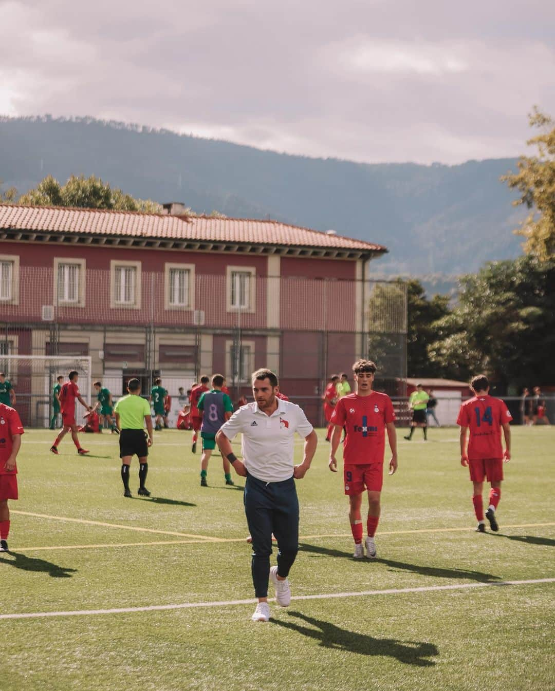 イバイ・ゴメスさんのインスタグラム写真 - (イバイ・ゴメスInstagram)「Jornada 8 ⚽️ @santutxu.fc 0-1 CA Osasuna  • No puedo estar más orgulloso de este equipo. Vaya espectáculo de partido 👏🏼 Es una pena no haber sacado nada en lo que al resultado se refiere. • ¡Seguir y seguir! 💪🏼 ¡Enhorabuena y gracias chavales! 🙏🏻」10月21日 22時56分 - ibaigomez