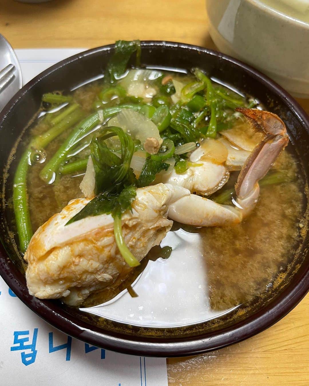 五箇公貴さんのインスタグラム写真 - (五箇公貴Instagram)「今年初めての天然ウナギでビジネスランチ。今年というかここ数年で初めてかも。ヤバいくらい美味しかった。ウナギの概念変わった。あとカンジャンケジャンと蟹味噌汁。セリを食べると韓国に来たなぁっ思う。 #ウナギ　#ソウル」10月21日 22時50分 - kimitakagoka