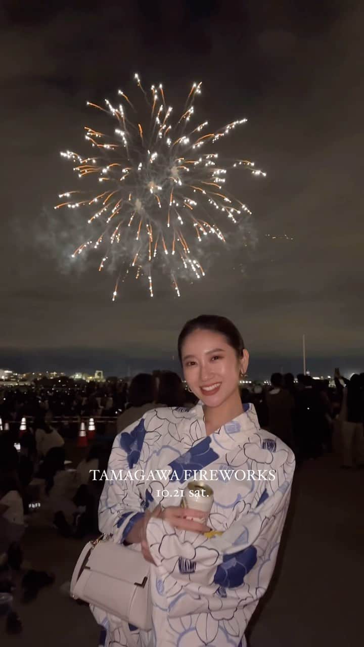 中村望美のインスタグラム：「秋の花火🎇🤍🤍 ㅤㅤㅤㅤㅤㅤㅤㅤㅤㅤㅤㅤㅤ ㅤㅤㅤㅤㅤㅤㅤㅤㅤㅤㅤㅤㅤ 初めて暑くない時に見にいけた🥹🧡 ㅤㅤㅤㅤㅤㅤㅤㅤㅤㅤㅤㅤㅤ ㅤㅤㅤㅤㅤㅤㅤㅤㅤㅤㅤㅤㅤ そして、今年初浴衣😌✨ ㅤㅤㅤㅤㅤㅤㅤㅤㅤㅤㅤㅤㅤ ㅤㅤㅤㅤㅤㅤㅤㅤㅤㅤㅤㅤㅤ #hanabi #yukata #fireworks #tamagawa #花火 #花火大会 #浴衣 #浴衣女子 #二子玉川」