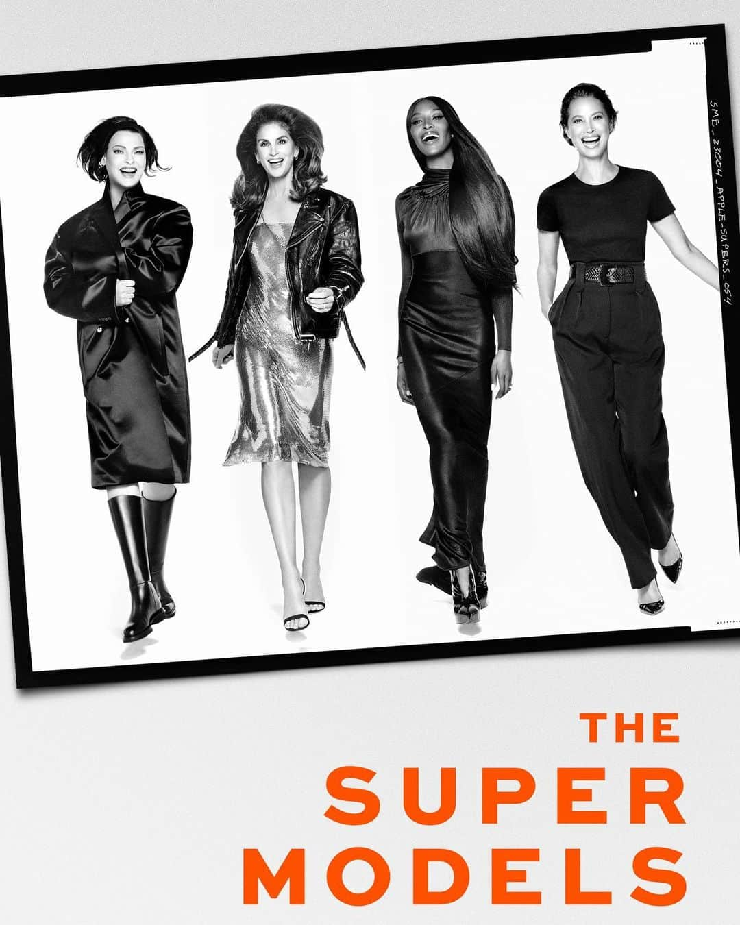 カリーヌ・ロワトフェルドのインスタグラム：「The Supers 🤍 by @stevenmeiselofficial   #Naomi @cturlington @lindaevangelista @cindycrawford   Fashion @carineroitfeld @benperreira  Makeup @patmcgrathreal  Hair @guidopalau   For @appletv」