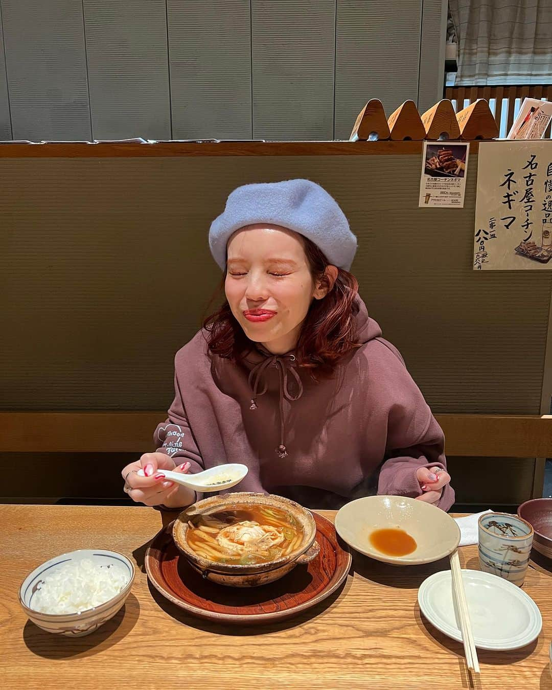 瀬戸あゆみさんのインスタグラム写真 - (瀬戸あゆみInstagram)「本日は名古屋三越栄店での来店イベント、お越しくださった方々ありがとうございました！ 三越でのPOP UPはいよいよ残すところ明日までとなりました✨  今日はずっと着たかったけど意外とわたしの着用写真がなかった、チェックバルーンワンピースのグリーンを着て店頭に立ちました☘️🤎 (実は今回のコレクションの中で一番すきかもしれない。。。！やっぱりちょうかわいい！)  明日は、わたしは @falinenagoya にて15:00-16:30の間にいます❣️ 会いにきてね〜！まゆげステッカーも問答無用で渡すね！！  📍Baby Faline 〒460-0008 愛知県名古屋市中区栄３丁目２８−１１７  #dearsisterhood  #faline  #名古屋」10月21日 23時06分 - setoayumi