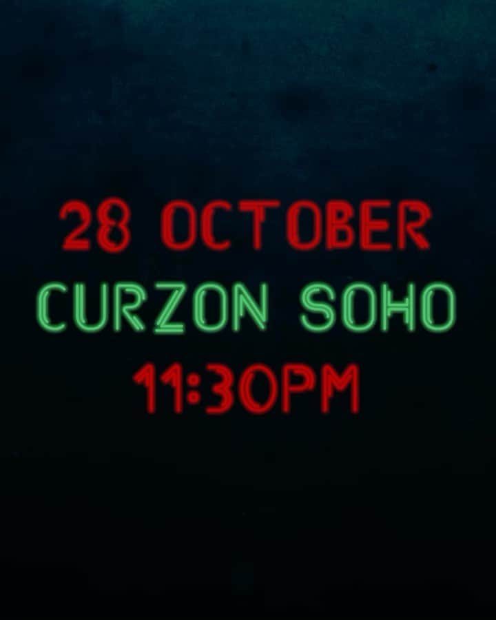 エドガー・ライトのインスタグラム：「IN SEVEN DAYS! I’ll be introducing ‘Last Night In Soho’ IN SOHO with @krystycairns at a special late night Halloween showing at the Curzon Soho on October 28th at 11:30 PM. Just a walk away from many of the locations in the film (and @thetoucansoho of course).  Costumes are most welcome! Maybe I’ll give a special prize for the best one! See you there! Ticket link in bio.  @curzoncinemas @lastnightinsohomovie  P.S. If you can’t make the 28th, it also screens at the @princecharlescinema TONIGHT in 35mm at 7pm!」