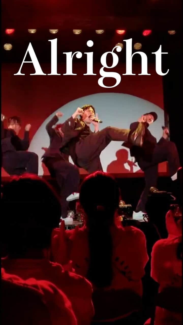 篠宮暁のインスタグラム：「#ギャグロビクス #オジンオズボーン篠宮暁 #korock #コロック」