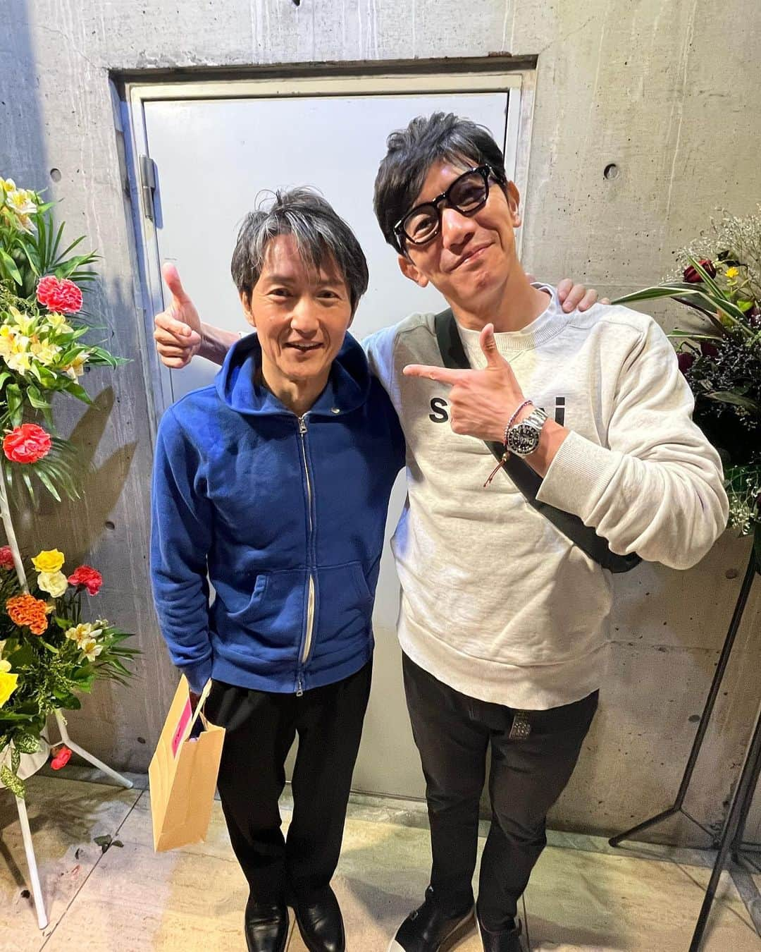 盛岡豊さんのインスタグラム写真 - (盛岡豊Instagram)「IN EASY MOSION vol.50 伊藤和重、作・演出『ヤンバルクイナの嘆き』を観劇。  主演は我が事務所の先輩、宮本大誠！過日会津若松での撮影で共演した宮崎京！他、ほぼ顔見知りww そりゃ観るしかない。  正直、冒頭は訳分からんくて戸惑ったけど、中盤からの引き込みたるや…。最後はホロリさせられました。素晴らしかった。  大誠さんも京も良かったけど、私の中の殊勲賞は、西谷内海由かな☺️ 皆さん残り2公演楽しんでください♪  #in_easy_motion #ヤンバルクイナの嘆き #宮本大誠 #宮崎京 #西谷内海由 #伊藤和重」10月22日 0時20分 - yutakabob