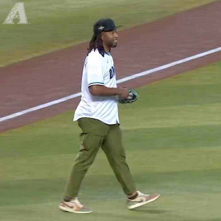 アリゾナ・ダイヤモンドバックスのインスタグラム：「Let’s go @dbacks 🙌🏾 Thank you for having me!!!」