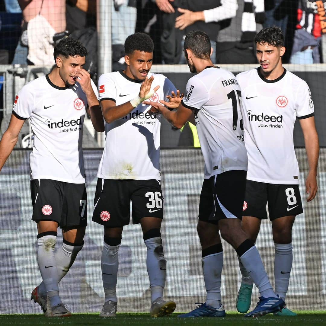 セバスティアン・ローデのインスタグラム：「Glückwunsch zum Auswärtssieg, Jungs! Saubere Arbeit. 💪⚽️⚽️⚽️ #SGE」