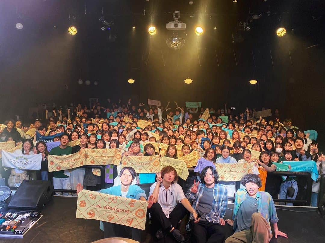 the shes goneさんのインスタグラム写真 - (the shes goneInstagram)「「重い愛TOUR 2023」 10/21(土) 岡山 YEBISU YA PRO 岡山でーれー楽しかったんじゃけど、みんなはどうじゃった？  マスク解禁後、初ライブだったり 温かさやら楽しみにしてた気持ちがステージまで伝わって、ちょっと感極まっちゃった。  また岡山帰ってくるね。  兼丸  #theshesgone #重い愛TOUR #わや」10月22日 0時30分 - the_shes_gone