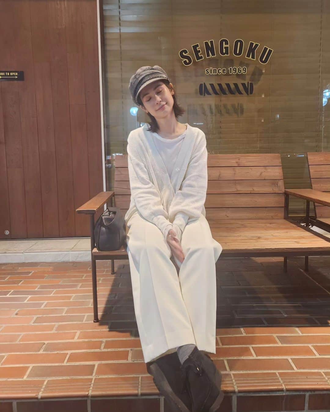 福田メイコさんのインスタグラム写真 - (福田メイコInstagram)「. 去年買ったカーディガン今年の方が着てる🐻‍❄️ #私服」10月22日 0時41分 - fukudameiko
