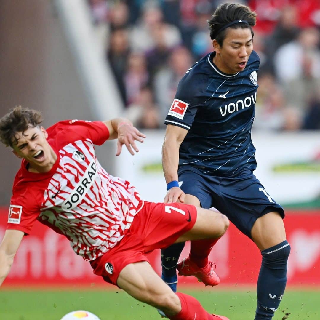 Goal Japanさんのインスタグラム写真 - (Goal JapanInstagram)「🇩🇪 #堂安律 が勝利の立役者に！🇯🇵 #フライブルク、ホームで #ボーフム に2-1で逆転勝利！ #浅野拓磨 のアシストからスーパーゴールを叩き込まれるも、堂安がヘッドで同点弾。その後主将グリフォがPKを沈め、公式戦3試合ぶりの勝利を飾った。(Photo: Getty Images)  #soccer #football #bundesliga #freiburg #bochum #ritsudoan #takumaasano #サッカー #フットボール #ブンデスリーガ #⚽️」10月22日 0時41分 - goaljapan