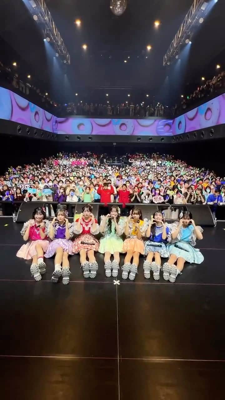 CANDY TUNEのインスタグラム：「初のワンマンライブで満員の景色✨✨ #CANDYTUNE #きゃんちゅー #1stワンマンライブ #キスパティ #idol #kawaii」