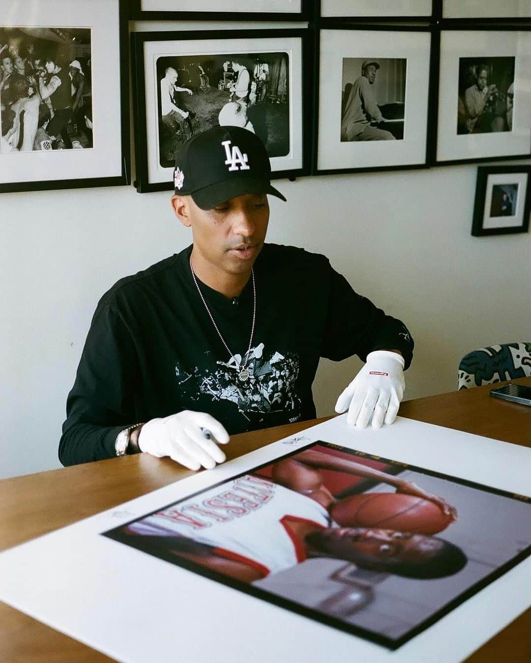 Stanceのインスタグラム：「Your Socks Don’t Match Sneak Peak 🎞️👀⁠ ⁠ Tonight check out a collection of photos by Atiba Jefferson over the years. A collective of #punksandpoets through skate, art, basketball, and more.⁠ ⁠ Limited Zine, signed prints, a re-run 🧦 style, drinks on us. Don’t miss out. 6pm @the3110gallery⁠ ⁠ #stitcheddifferent #stancesocks」
