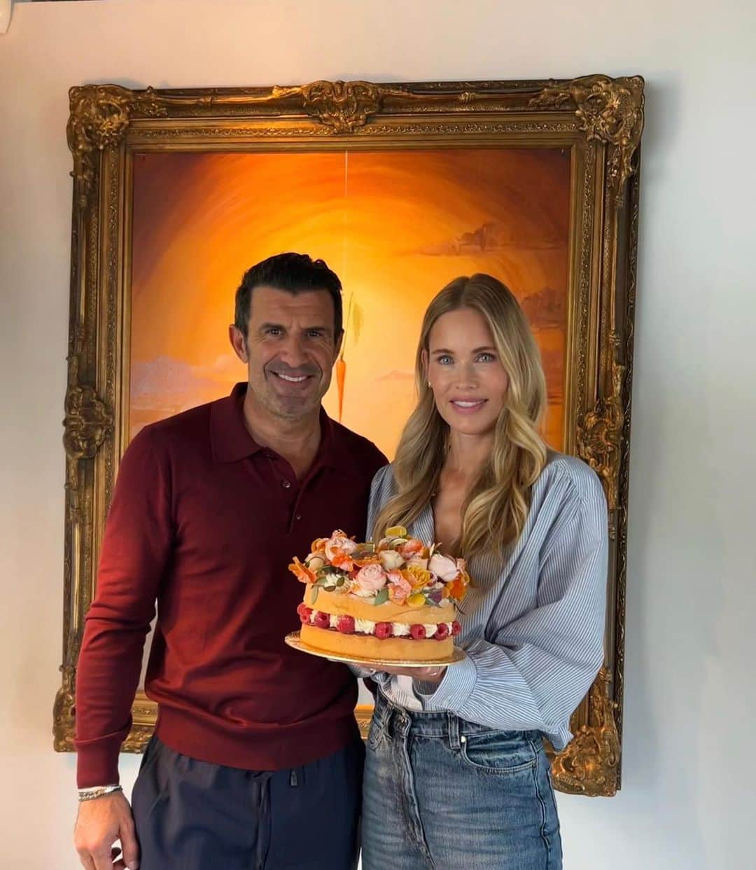 ルイス・フィーゴさんのインスタグラム写真 - (ルイス・フィーゴInstagram)「Happy birthday 🎈🎂🥂🍰💛」10月22日 1時00分 - luis__figo