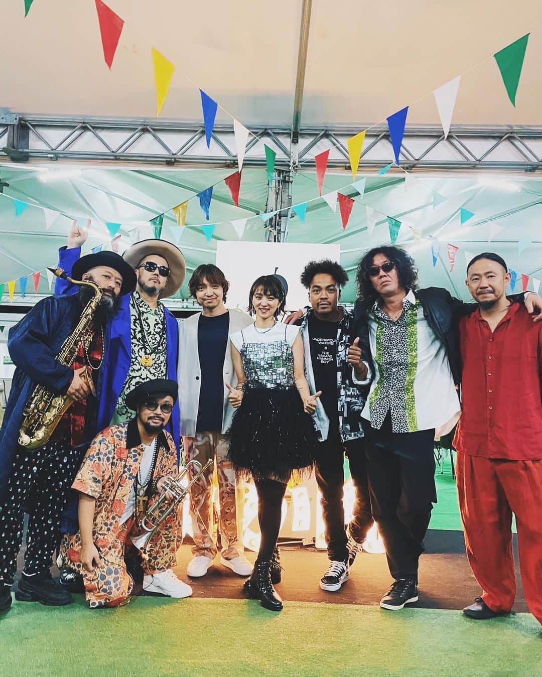 三浦大知のインスタグラム：「OLIVER LAND×THE GREAT SATSUMANIAN HESTIVAL 2023 ひかりと参加させていただきました SOILさんの圧倒的で凄まじい演奏に心臓を掴まれ ひかりの嘘のない真っ直ぐな歌声に感情を動かされ 会場にいらした皆さんの優しくあたたかな歓声に心を包まれて とてもとても贅沢で幸せな夜でした 身体の隅々まで音が染み渡りました 本当に有難うございました☺️ #サツマニアンヘス #オリバニアン @satsumanian  @soilpimp_official  @hikarimitsushima  @daichimiura824」