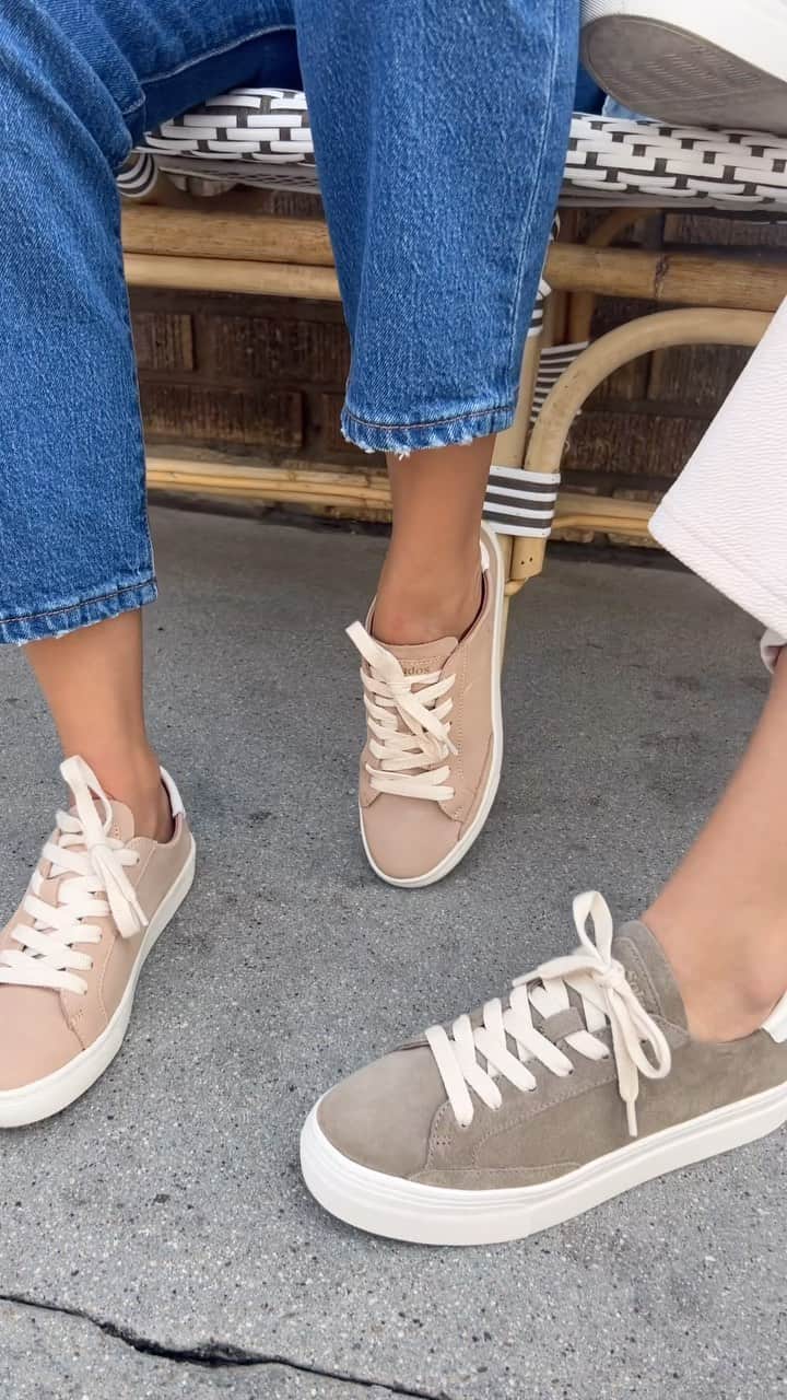 ソルドスのインスタグラム：「A closer look at our signature Ibiza sneakers in a new neutral palette — ready for apple picking and hitting the pumpkin patch.」