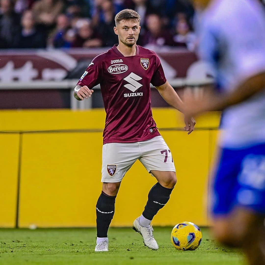 のインスタグラム：「30' di gioco ⚔️  #SFT | #TorinoInter」