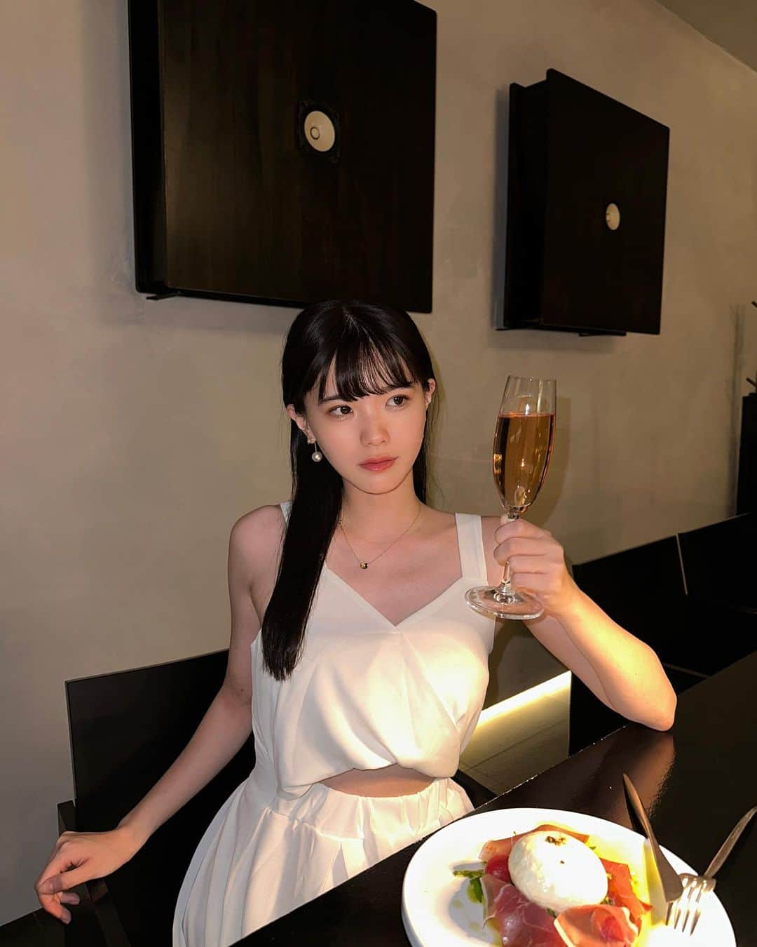 雪村彩音さんのインスタグラム写真 - (雪村彩音Instagram)「. 徐々に顔が赤くなるシステム🥂 5月にいった韓国旅行のお写真がまだ投稿できておりません笑 . ゆっくり徐々にあげます🤦‍♀️🤦‍♀️🤦‍♀️ . . #lesbourgeois #江南 #新沙 #레부르주아 #sinsa #sinsadong #狎鴎亭ロデオ #狎鴎亭カフェ #アックジョングルメ #アックジョンカフェ #新沙洞 #新沙グルメ #홍대입구역 #홍대 #홍대카페 #카페 #카페스타그램 #케이크 #에이드 #韓国 #韓国旅行 #韓国グルメ #韓国カフェ #ソウルカフェ #seoul #korea #korean #koreatravel #travel #koreafoods」10月22日 1時31分 - ykmrayn411