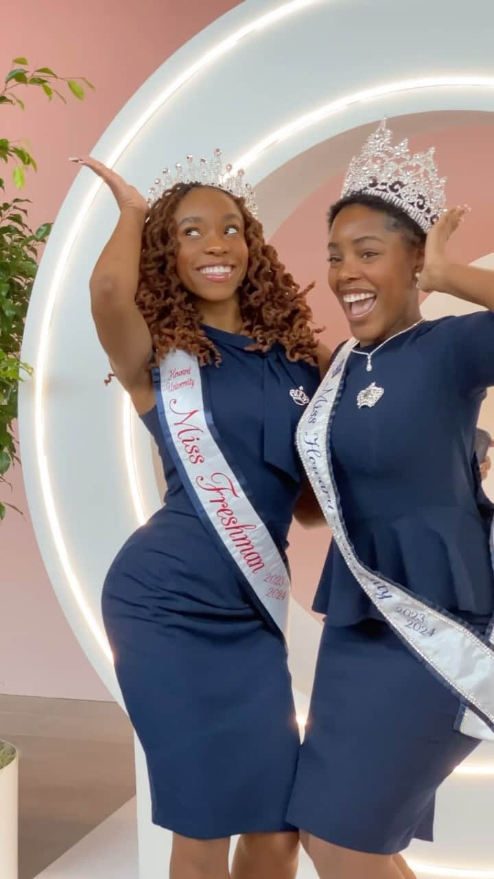 Targetのインスタグラム：「Reporting from Howard University! 🎓💙 @Target, @FentyBeauty, and @UltaBeauty came together to create the ULTIMATE beauty lounge for HBCU homecoming! Complete with makeup and content stations to serve that #FentyFace. 🌟 Cravings were satisfied with some #FentySnackz 🍭🥨✨ An exclusive assortment of viral @FentyBeauty faves in minis & sets, NOW at #UltaBeautyatTarget.」