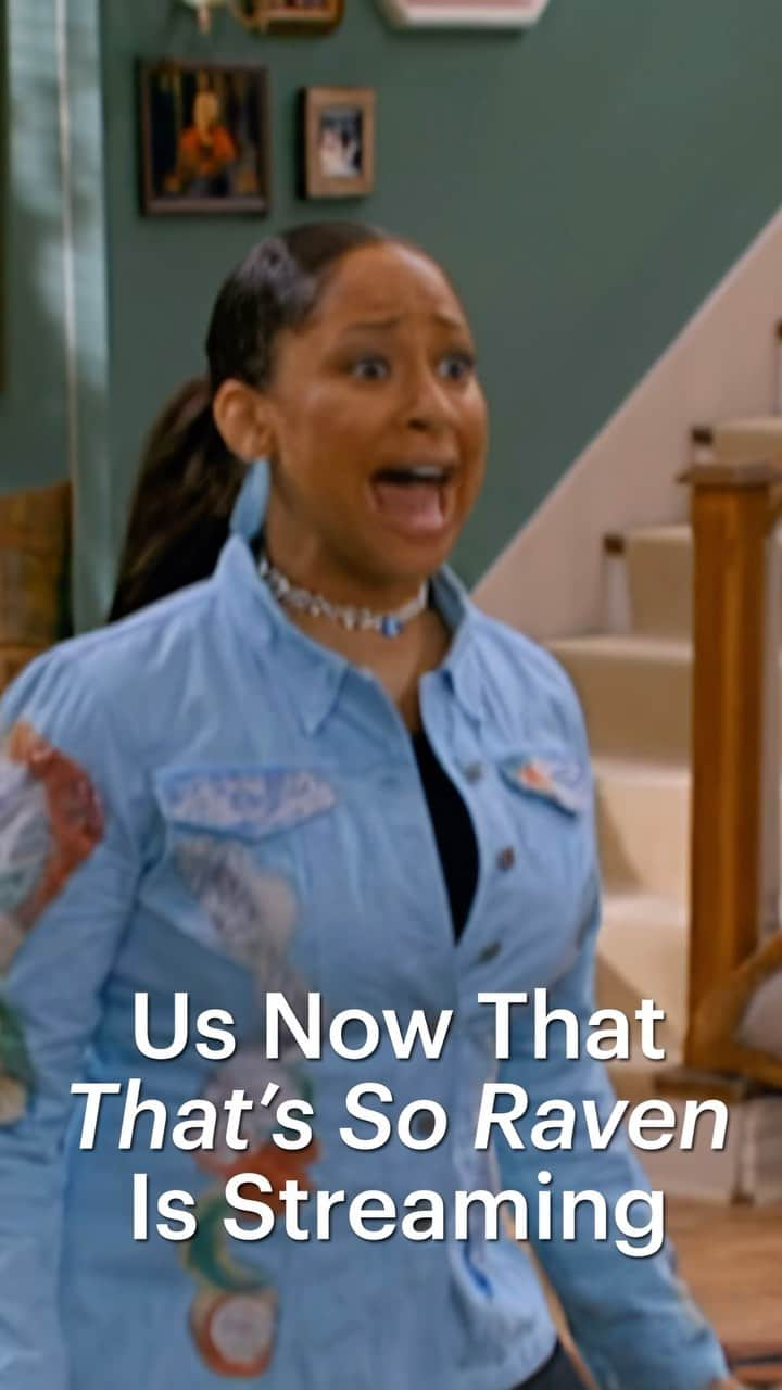 Hulu Home of Emmy-winningのインスタグラム：「Oh snap! Sounds like a #ThatsSoRaven marathon is in your future.」