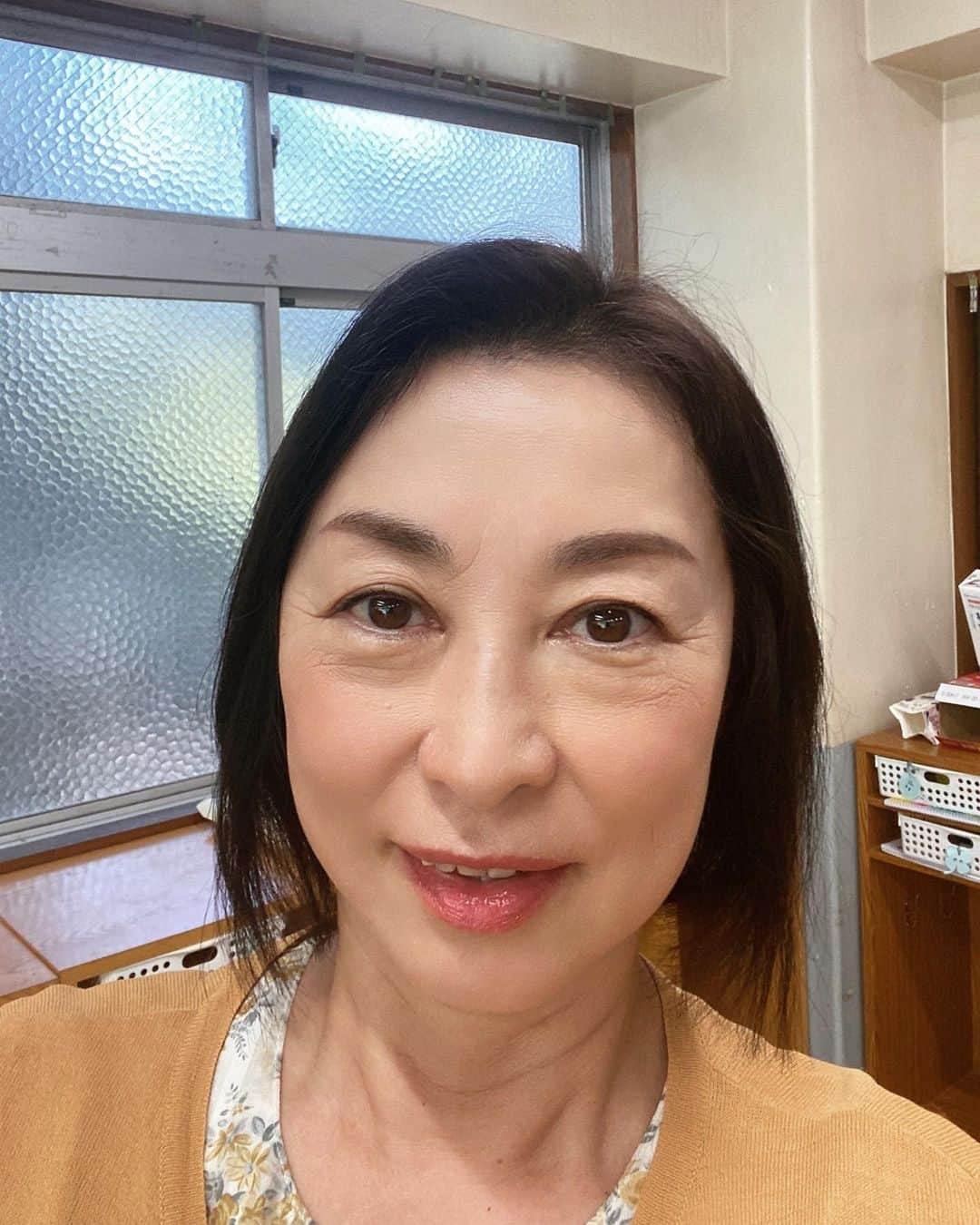 栗田よう子さんのインスタグラム写真 - (栗田よう子Instagram)「10月28日日本テレビ22時〜 菊池風磨主演「ゼイチョー」 が放送になります。 よろしくお願いします♡ 髪、ペチャンコだね〜」10月22日 13時08分 - yoko1960327