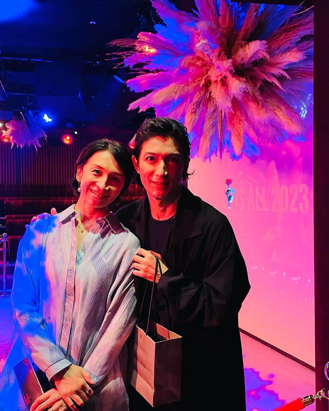 井脇幸江さんのインスタグラム写真 - (井脇幸江Instagram)「西島数博さんの『LOVE IS ALL 2023』  拝見した日は西島くんのお誕生日👏🏻 という事で、応援に行ってきました💓💐  彼の創る舞台はよく観るし、参加させていただき踊る機会もあるので、とても身近な存在☺️  西島くんのアイデア 踊る姿 ジャンルの異なる沢山の人の才能をまとめ上げる力 とても尊敬しています💖 @kazuhiro_nishijima   舞台はまだまだ続きます❗️  かなりオシャレな空間ですので、是非訪れてみて下さい🍷✨💓😊  西島数博プロデュース JAPAN DANCE INNOVATION   LOVE IS ALL 2023  Miracle of the Soul ～魂の奇跡～ 魂のダンスを見た人間は、時間を忘れ、現実の時間さえ失ってしまったように感じる。そして、魂が宿るリングに入った人間には、奇跡の幻影がみえてくる。  日程　2023年10月19日～29日 全12公演  上演スケジュール 22.(日)14:00開演 19:00開演  25.(水)19:00開演　 26.(木)19:00開演　 27.(金)19:00開演　 28.(土)14:00開演 19:00開演　 29.(日)16:30開演 ※上演時間 約90分 (休憩含む) ※開場時間は、開演60分前です。 ※開場時に特別な演出あり。  会場  BAROOM https://baroom.tokyo  至近距離でパフォーマンスを体感できるインティメートな劇場『BAROOM 』円形ホールとバーエリア空間にて贈る異ジャンルのアーティスト達による超幻想的ライブパフォーマンス開催！  ～出演～ 西島数博　 吉本真由美 [Ballet Chambre Ouest]  橋本直樹  松岡梨絵  風間自然  日髙有梨 [Asami Maki Ballet]  吉瀬智弘  中村真知子  水島渓 松本ユキ子  清水夏生 〈タップ〉  藤間直三 〈日本舞踊〉  岩切響一〈和太鼓＆篠笛〉 川島ケイジ 〈ヴォーカル〉  ～ゲスト出演～  Chizuko & Jorge Torres [Argentine tango] 22(日) 14時開演　19時開演  斉藤圭土 Les Frères  [Piano] 25(水)～27(金) 19時開演  舘形比呂一 [Contemporary dance] 28(土) 14時開演　19時開演 29(日) 16時半開演  ※やむを得ず出演者が変更になる場合がございます。  ーStuffー 総合演出・振付　西島数博 振付　小森悠冊(在ニューヨーク) 演出振付助手　梶谷拓郎 清水夏生 イリュージョン監修　松本奏太郎 空間装飾　長田考允  チケット　全席指定 プレミアム席　12000円［29席］ Ｓ席　10000円［41席］ ※ワンドリンク付き ※一部客席をアクティングエリアとして使用いたします。  ⭕西島数博関係者席でのチケットご予約が可能ですが、ご都合如何でしょうか？  異ジャンルのアーティスト達が集結する舞台「LOVE IS ALL 2023」は、BAROOMのバーエリアと円形ホールで上演する特別企画です。バレエ×日舞×タップ×歌×コンテンポラリーダンス×和太鼓＆篠笛という異色のコラボにゲストが加わり、空間装飾×音×光×幻想的な演出のなかでご覧いただきます。ホール客席の全てがソファー席という中で贈る新感覚のライブパフォーマンスを是非ともご堪能ください！  西島数博🌈  #Ballet #Dancer #バレエ #バレエダンサー #芸術 #芸術観賞 #舞台 #stage #トスカ #大人 #美の世界 #四ッ谷 #Iwaki Ballet Company #IBC #バレエスタジオ #バレエ教師 #バレエ教室 #美しい #楽しい #人生 # 健康 #東京 #井脇幸江 #西島数博」10月22日 11時50分 - yukie.iwaki