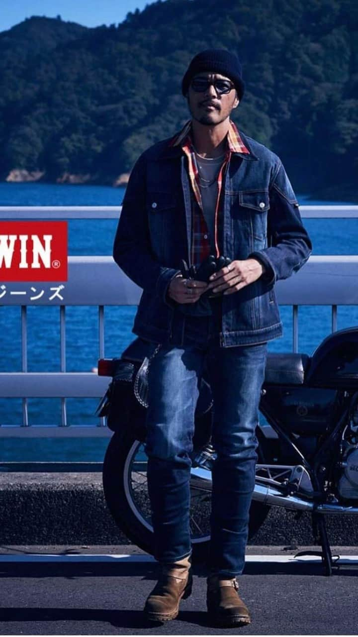 ZOEのインスタグラム：「EDWIN バイクジーンズ 23AW 30秒バージョンPV 写真はまた載せますね🏍️」