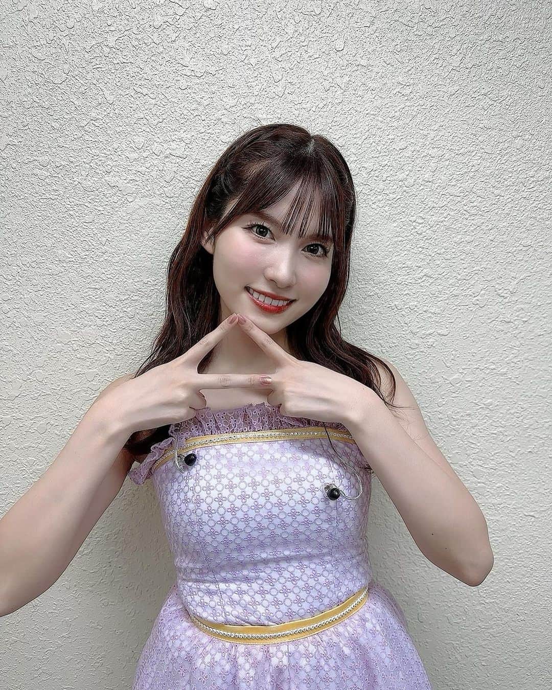 谷口めぐさんのインスタグラム写真 - (谷口めぐInstagram)「.  #akb48武道館 コンサート 1日目と2日目ありがとう🫶🏻  劇場公演曲リクアワでは オリジナル曲の｢She's gone｣が 第3位に...！✨️  本当にありがとうございます💃 こんなに上位に来るとは思ってなかったので本当に嬉しい...！  1日目と2日目のオフショまとめて載せるね〜  ちなみに1日目はなすになったよ🍆」10月22日 12時20分 - o_megu1112