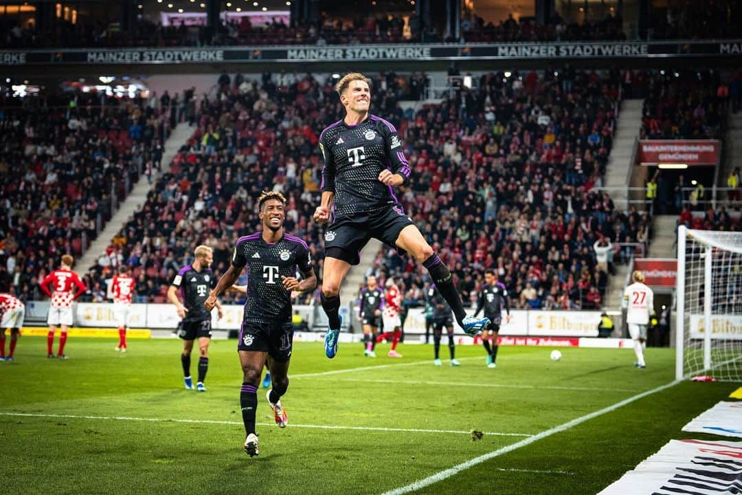 レオン・ゴレツカのインスタグラム：「Wichtiger Sieg heute !! @fcbayern 🔴⚪️ #miasanmia」