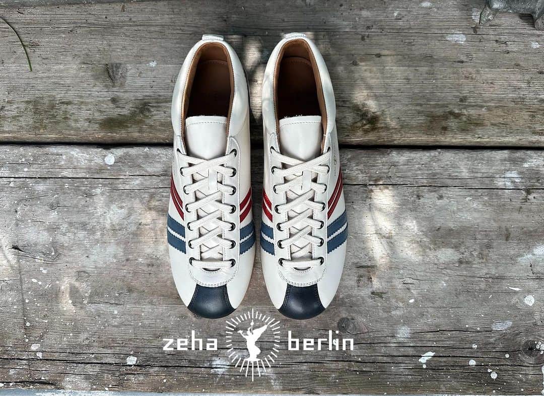 ツェハのインスタグラム：「Carl Hässner LIGA Vibram Edition NEW COLLECTION 👉 Jetzt ONLINE  #liga  #zeha #zehaberlin #retro  #sneakers #shoes #footwear #retrosneakers #vintage #berlin #sportgeschichte #newcollection #oldgermanbrand #mensfashion #fashionstyle #50s #vibramsole #vintagesoccer #soccer #calcio #fussball #storiadelcalcio ##ddr #people #pantone2024 #vintagesneakers #heritagestyle  #retrodesign #vintagelover」