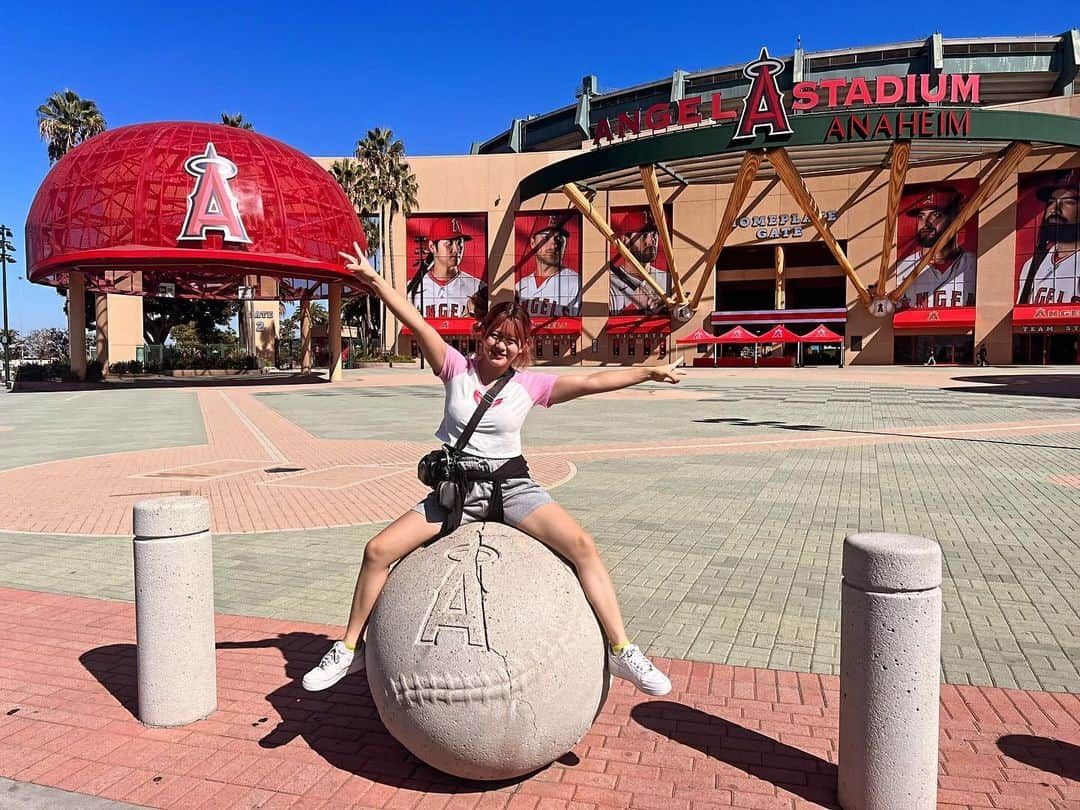 梅咲遥さんのインスタグラム写真 - (梅咲遥Instagram)「#angelstadium  #大谷翔平 🇺🇸⚾️ 多恵さんと行かせて頂きました💚」10月22日 6時43分 - umesaki_haruka