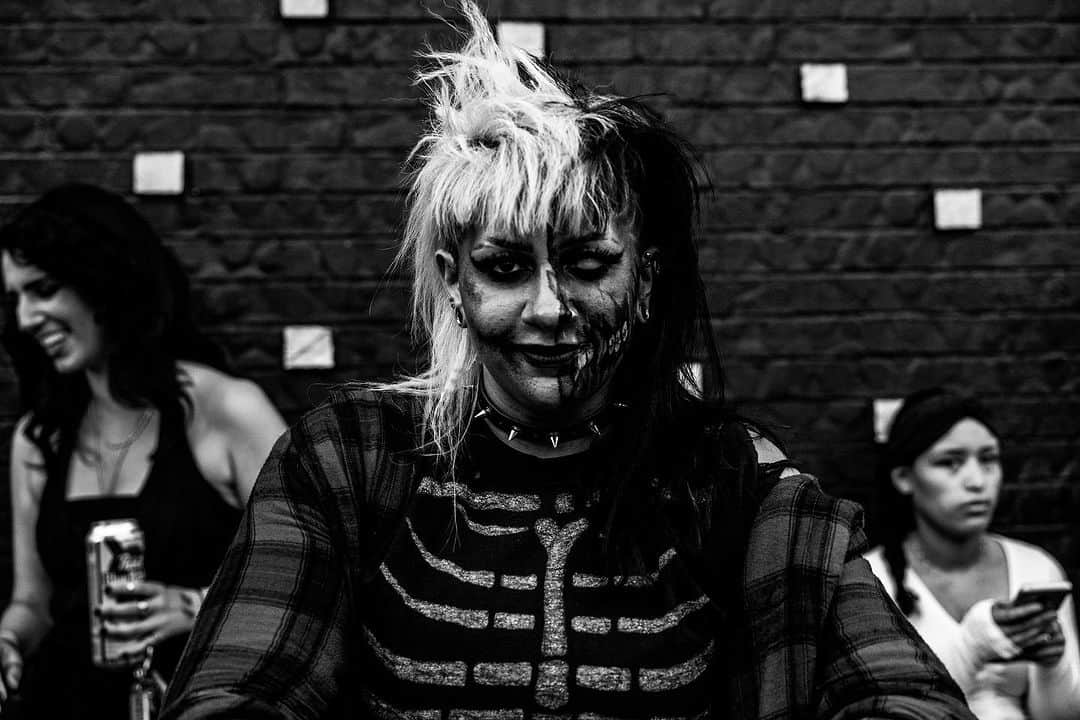 Green Dayのインスタグラム：「Oh nbd just a bunch of zombies in Vegas 🧟」