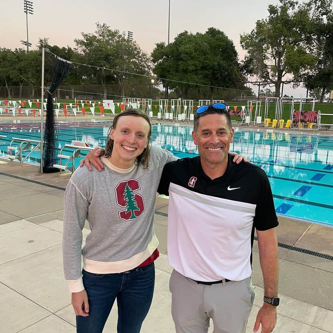 ケイティ・レデッキーさんのインスタグラム写真 - (ケイティ・レデッキーInstagram)「A fun few days back at my alma mater🌲♥️ @stanfordwswim @stanford」10月22日 7時30分 - katieledecky