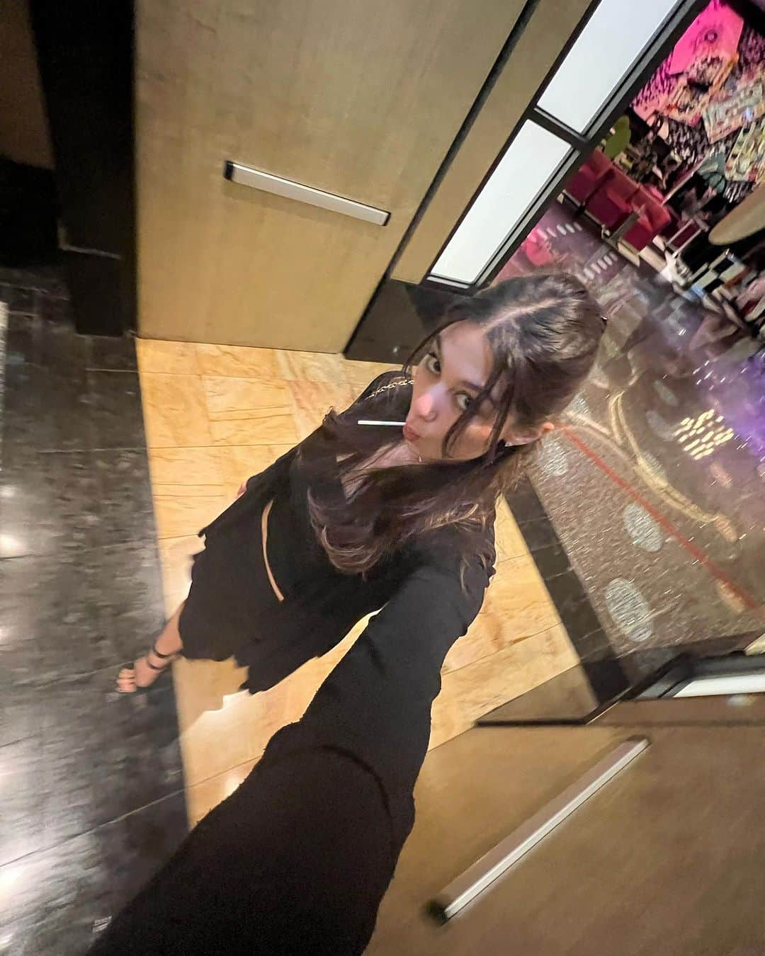 キーラ・コサリンさんのインスタグラム写真 - (キーラ・コサリンInstagram)「Vegas.jpeg」10月22日 7時36分 - kirakosarin