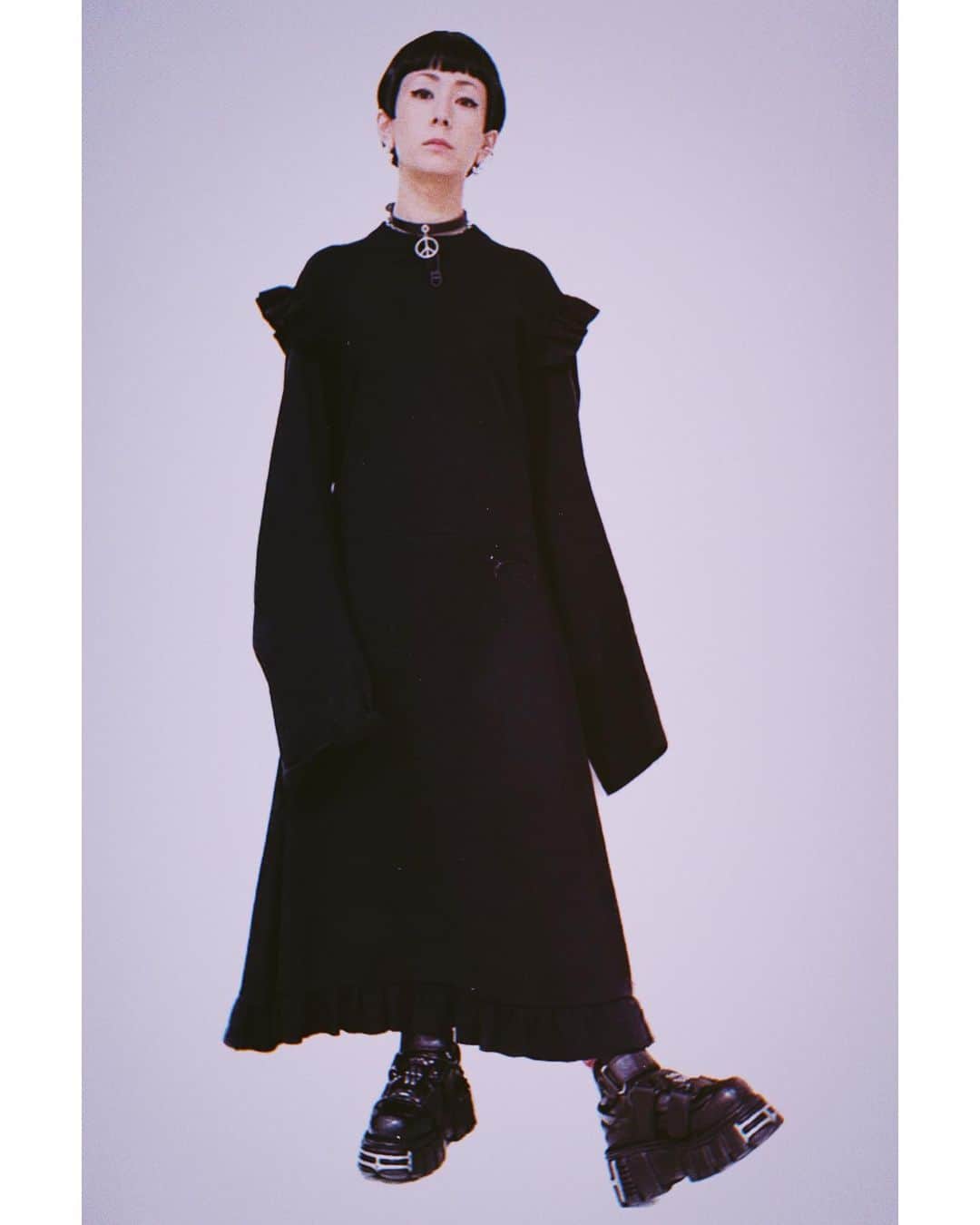 木村カエラさんのインスタグラム写真 - (木村カエラInstagram)「fashion 🦇   #coordinate #outfit  #kaelaootd」10月22日 9時12分 - kaela_official