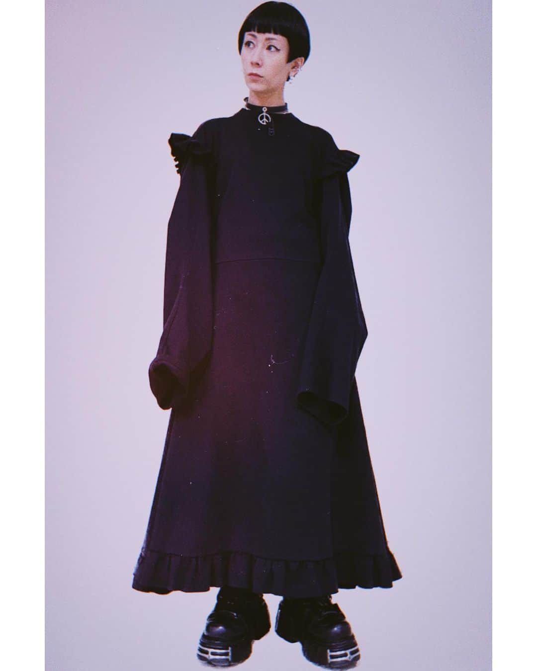 木村カエラさんのインスタグラム写真 - (木村カエラInstagram)「fashion 🦇   #coordinate #outfit  #kaelaootd」10月22日 9時12分 - kaela_official