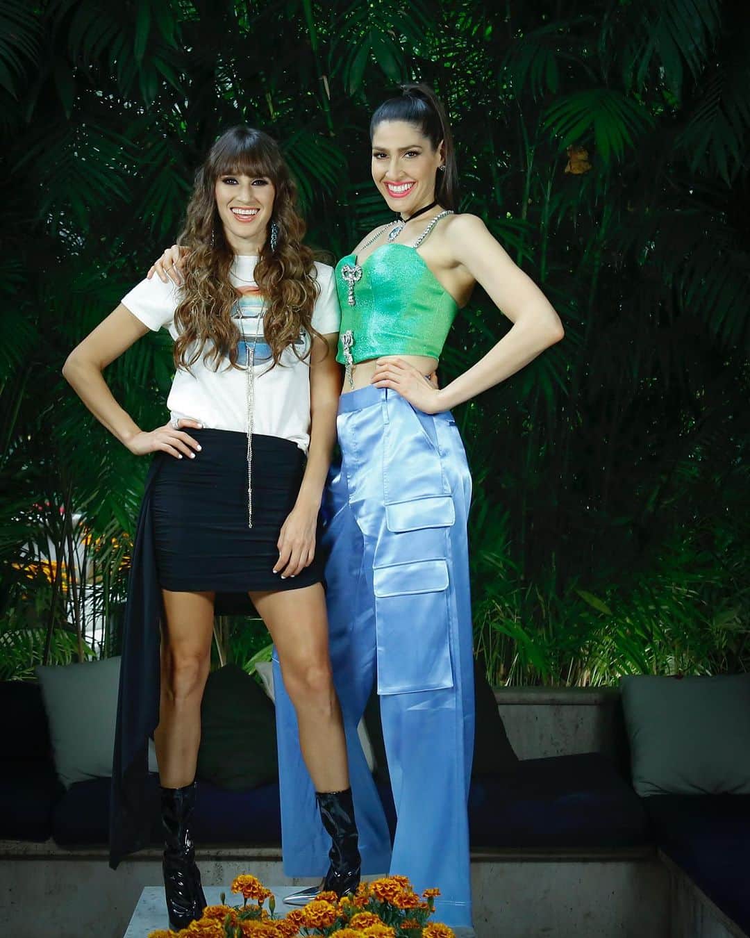 Ha-Ashのインスタグラム：「¡ES HOY! 😍🤗 ”Mi salida contigo” desde el Auditorio Nacional, EN VIVO, sólo en @starplusla #StarPlusLA」