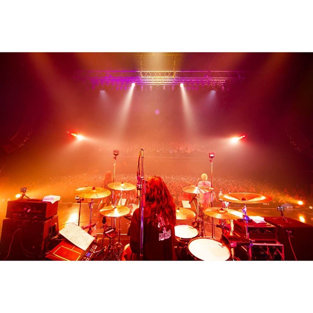 のインスタグラム：「2023.10.17 KT Zepp Yokohama (📷by @miki_kamada_ )  #ヤバt47都道府県ツアー」