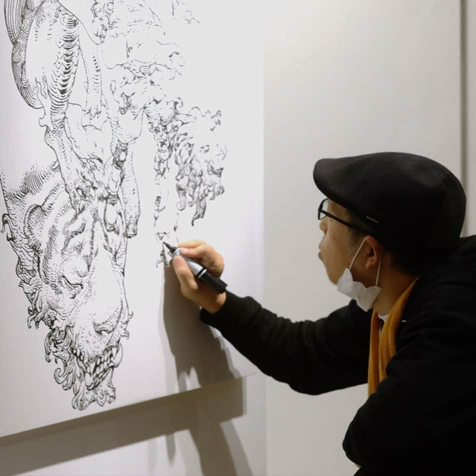 GINZA SONY PARK PROJECTさんのインスタグラム写真 - (GINZA SONY PARK PROJECTInstagram)「【Katsuya Terada Live Drawing | MANGA in New York presented by Ginza Sony Park Project 】  World-famous illustrator and MANGA artist Katsuya Terada is scheduled to hold a Live Drawing performance in the last week of the event. This unmissable special performance is your chance to get a close view of his detailed and bold brushstroke drawings up close.  —— - Date: Sat., Nov 4, 2023　1:00 p.m. - 4:00 p.m. ＊Scheduled to end when production is completed. - Venue: Studio 525 - Admission Free ＊Please note that entry may be restricted if there is a large number of visitors. ＊His artwork created during live drawing will be exhibited until Sunday, November,5th. ——  本エキシビション参加アーティストであり、世界的に活躍するイラストレーター/漫画家の寺田克也さんによる公開制作を開催します！  #MANGAinNY  @katsuyaterada  #KatsuyaTerada #寺田克也   #NewYork #HighLine #Chelsea #NewYorkArtGallery #ChelseaArtGallery @studio525nyc #studio525 #Manga #マンガ #漫画 #Comic #Art #Technology #アート #テクノロジー #GinzaSonyParkProject #GinzaSonyPark #SonyPark #Sony」10月22日 10時11分 - ginzasonypark