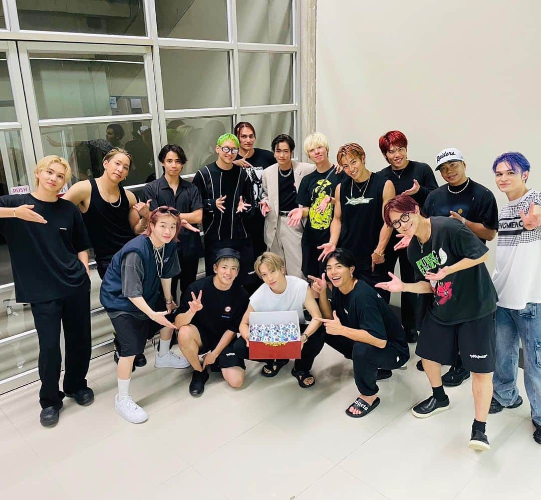 LIKIYAさんのインスタグラム写真 - (LIKIYAInstagram)「⁡ My 2nd time in Thai🇹🇭 ⁡ We spent really great time in Thai ✨ Thanks for having us such a wonderful stage last night at OCTOPOP🔥 @octopopfest  ⁡ And also thanks for coming see us and showing us a lot of love🫶 ⁡ Love u guys and definitely see you in December😘 ⁡ ขอบคุณคุณชาย🙏 ⁡ #thai #thailand  #bangkok  #octopop #therampage #ขอบคุณคุณชาย #จูบจูบ ⁡ ⁡ ⁡」10月22日 10時12分 - likiya16rmpg